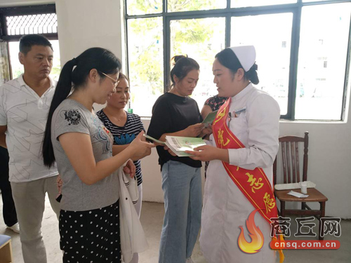 感恩母亲节义诊进社区,教师节义诊甲状腺