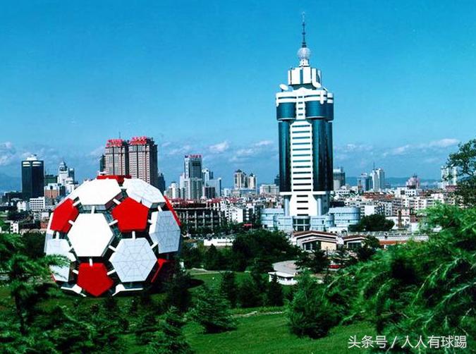 大连足球的发展历程,风雨百年歌词完整版