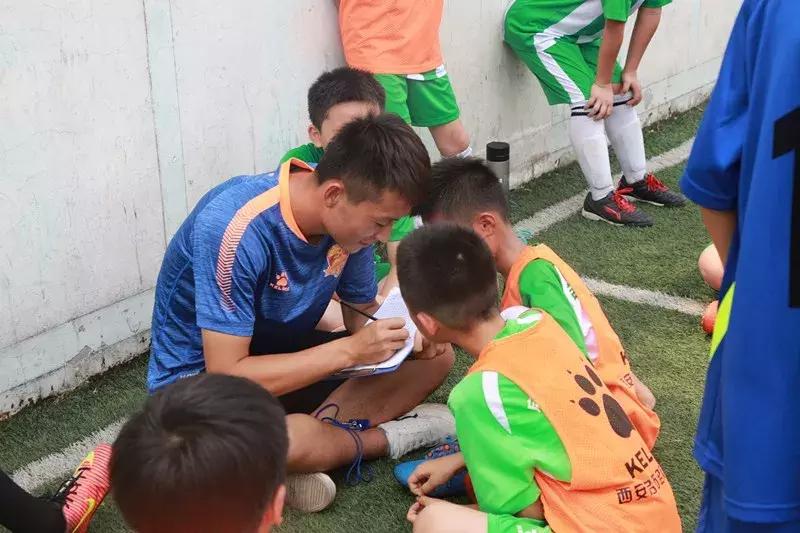 教师节感恩有你诗朗诵,教师节感谢一路相伴的良师益友