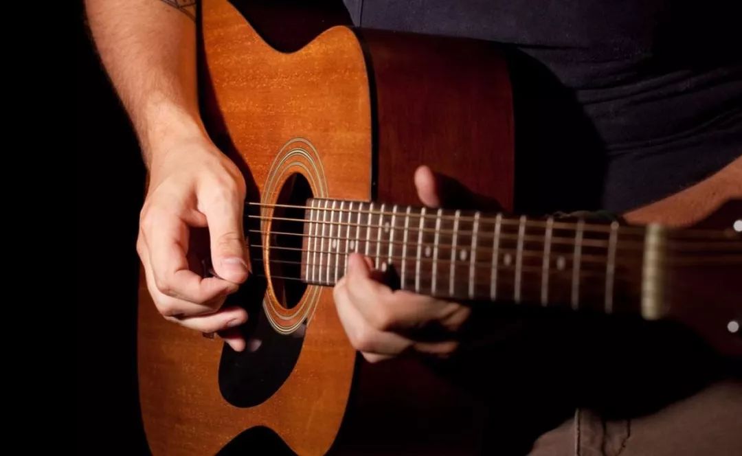 吉他最常用的7个和弦是什么,吉他最常用的几个和弦