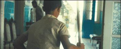 他用双脚让国家停战，这个男人我们等了40年！