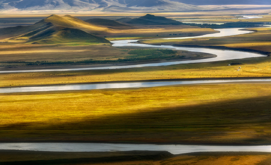 有深刻人生哲理的诗句有哪些,生活哲理的诗句大全水至清则无鱼