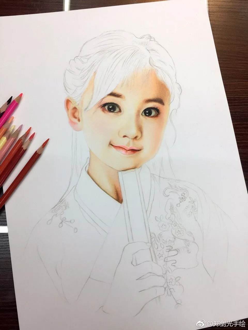 画彩铅感觉层次不够,画画教程7-12岁动漫人物彩铅上色