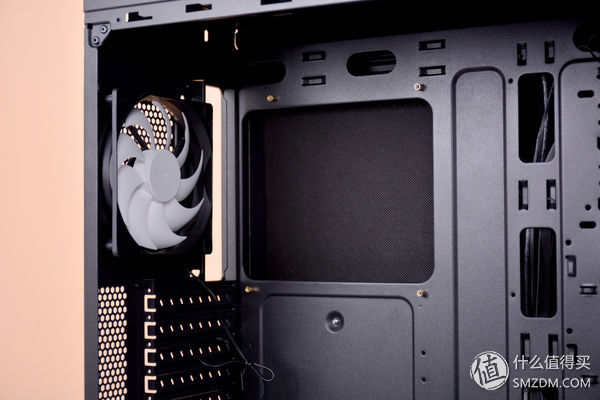 Ryzen性价比配置，搭配金河田预见21+静音机箱，成品很不错