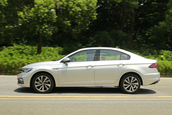 一汽大众新宝来280tsi,大众2019款1.5新宝来测试