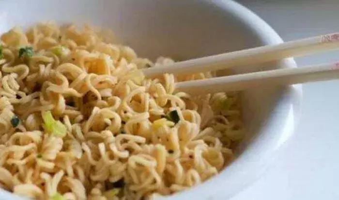 比熊经常拉肚子，铲屎官观察5点症状，发现感染寄生虫！