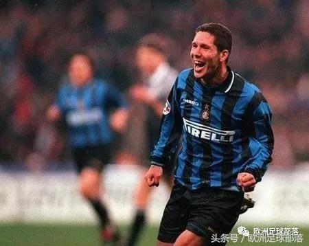 虎父无犬子儿子继承爸爸的球技,齐达内足坛最佳十一人