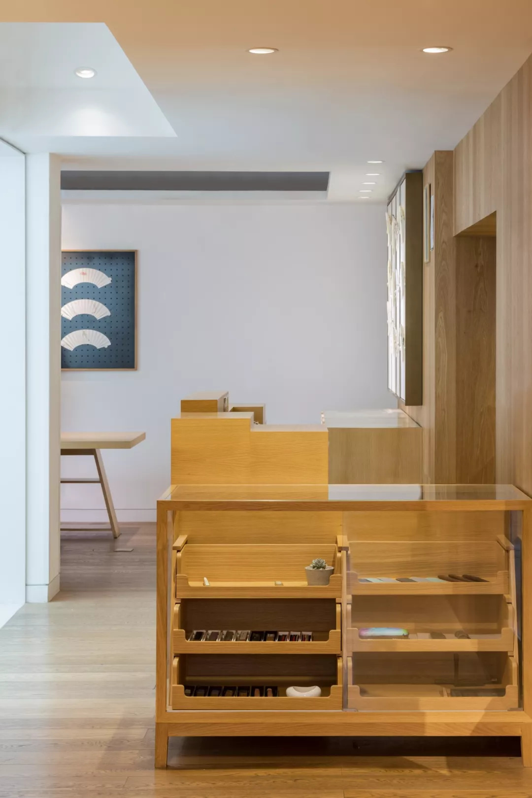 南锣鼓巷一居室带院,南锣鼓巷一室一厅带露台小院