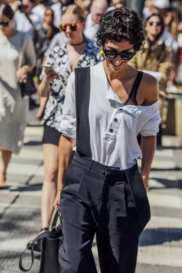 肩宽穿长好看还是肩窄穿衣好看,穿衣服肩宽好看还是肩窄好看