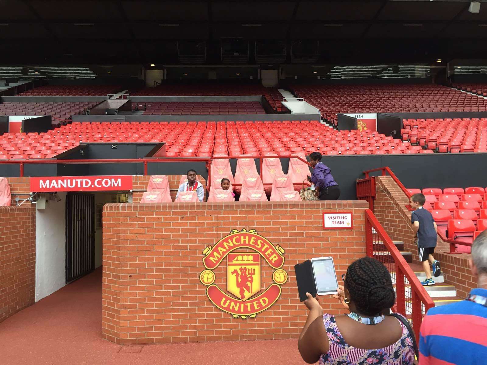 足球比赛魔鬼主场球迷,足球魔鬼主场球迷气氛