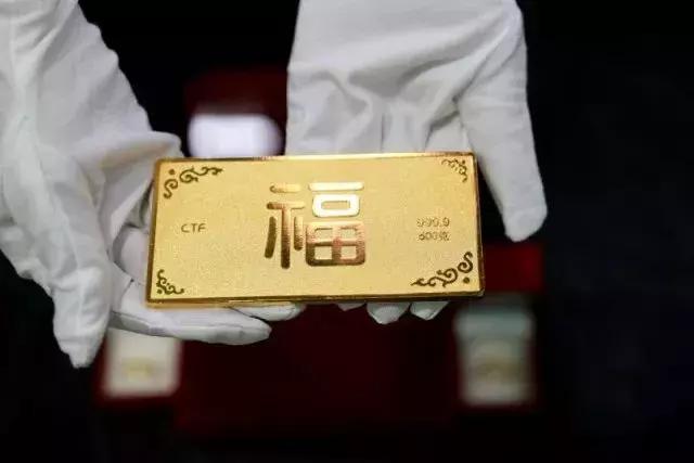 澳门必带手信有哪些,澳门买的手信可以直接带回去吗