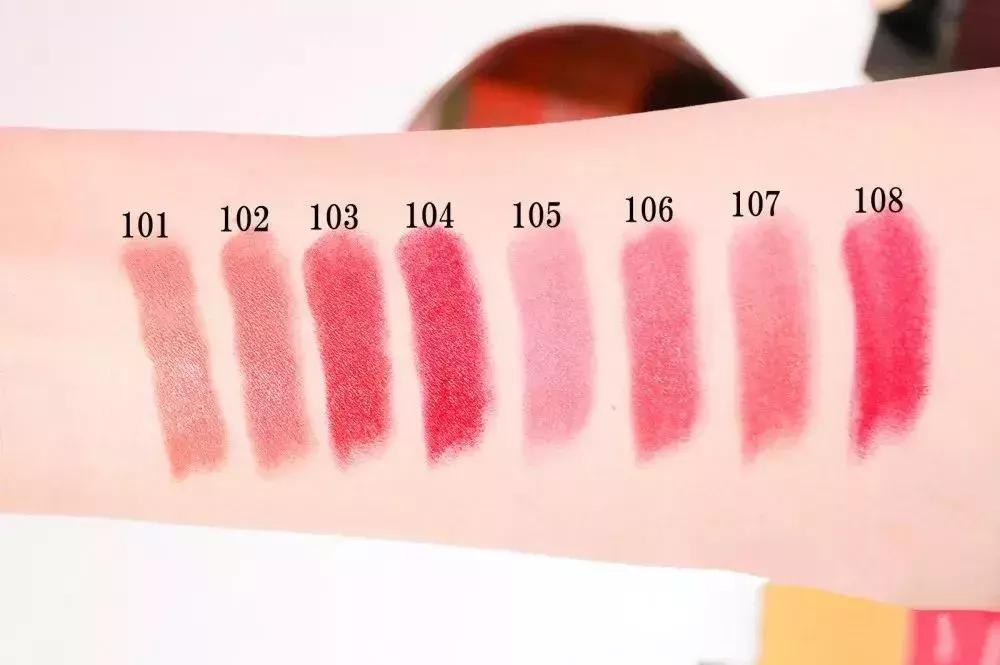 捂好钱包！2018秋冬新品来袭!YSL变方了?Chanel口红出气垫的了