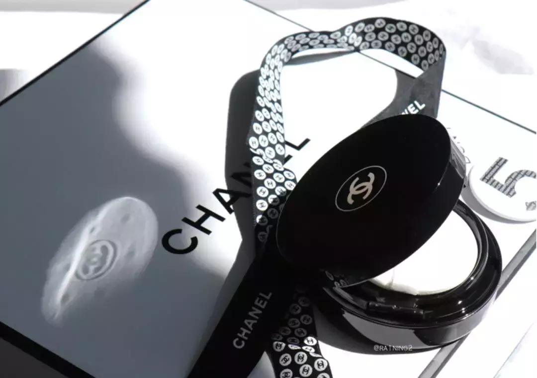 捂好钱包！2018秋冬新品来袭!YSL变方了?Chanel口红出气垫的了