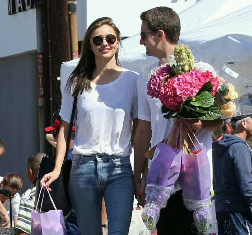 精灵王子离婚原因,精灵王子现任女友