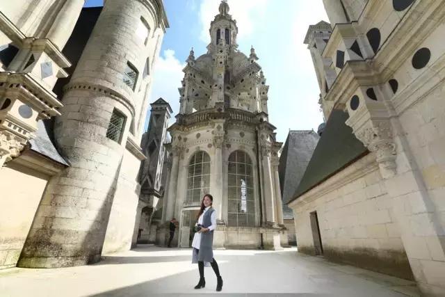 生活在别处完整版歌曲,生活在别处完整版