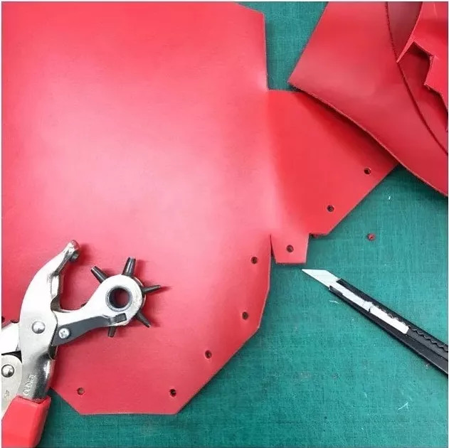 英伦风背什么包,好奇时髦精们今年都在背什么包