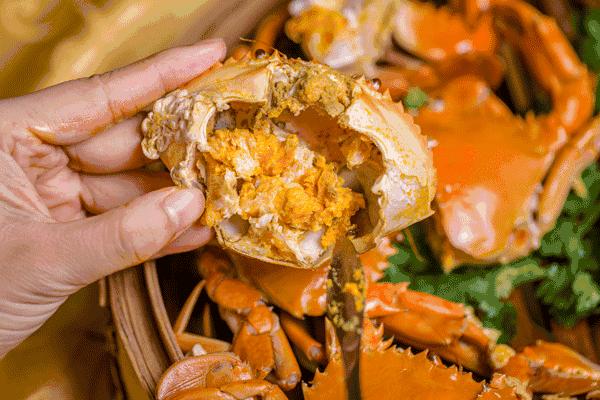 男子这样吃蟹险丧命！阳澄湖大闸蟹将上市，吃蟹千万别忘这些