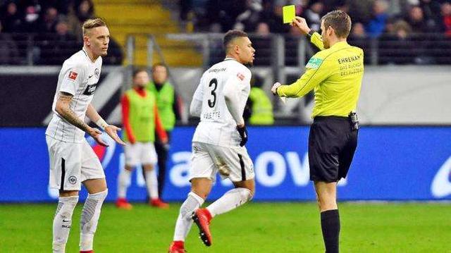 足球场上的红牌,足球界十大暴力红牌