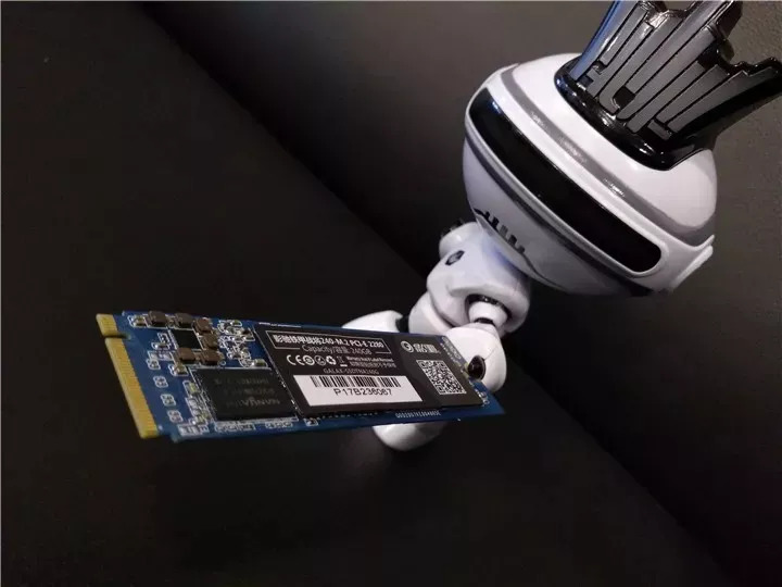 ssd固态硬盘怎么安装,ssd固态硬盘安装教程图解