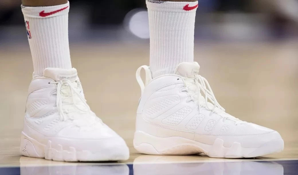 塔克球鞋上脚视频,塔克4000双球鞋