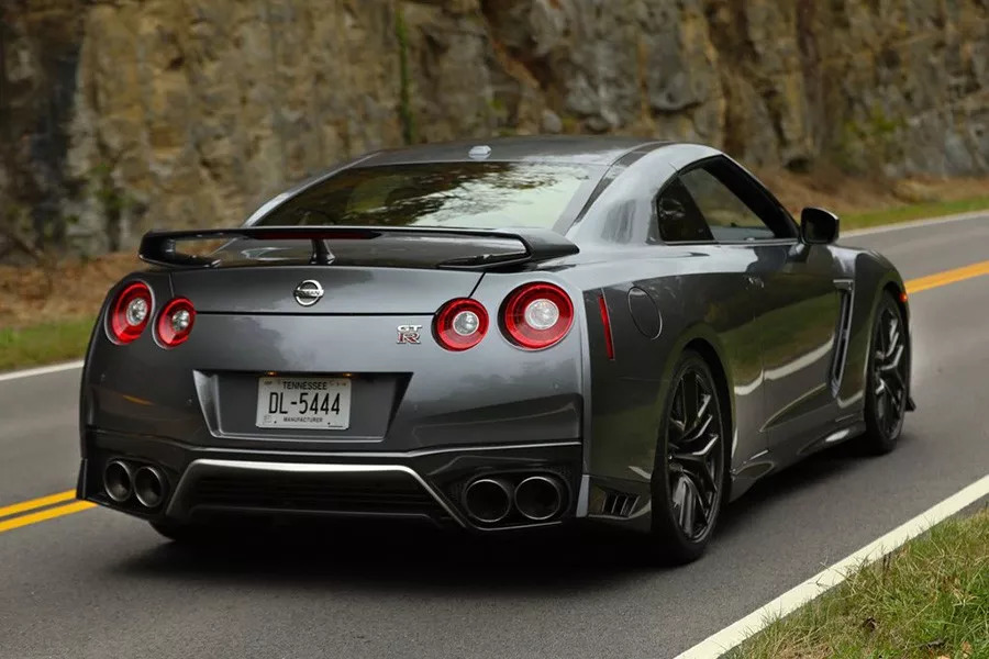 战神gtr演变史哪一代最经典,gtr真正的战神是哪一代