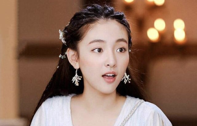 她曾是校花小说免费,她曾是校花