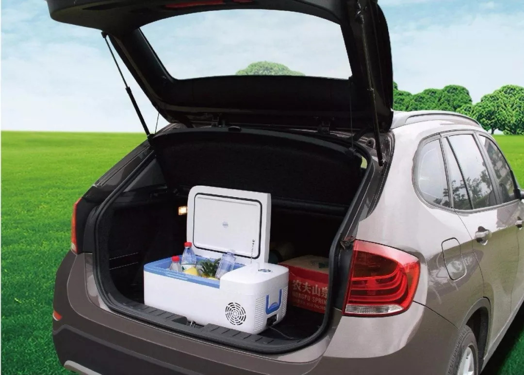 汽车没电了不只是推车才能启动,汽车没电推也启动不了