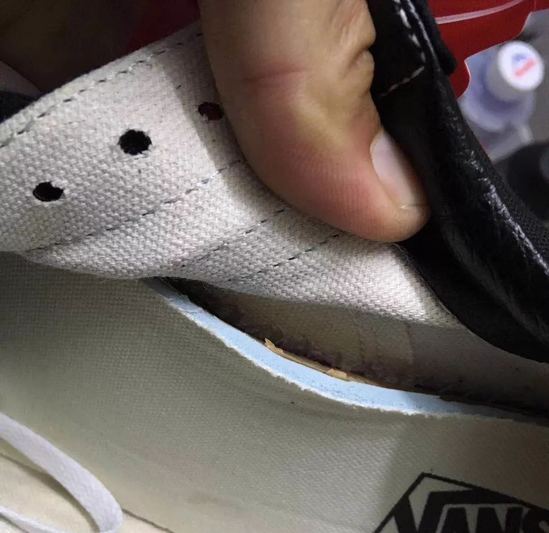 我还是个学生啊!你怎么能拉黑我这样的奇葩记者艺术家,扎心了!