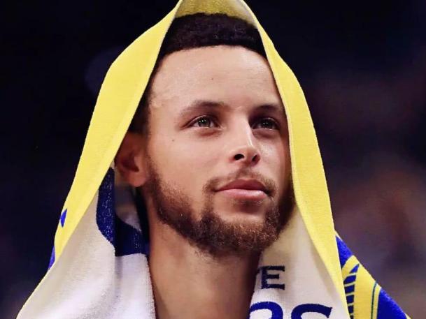 库里生涯最难打破的5个纪录,库里哭了库里历史地位怎么样