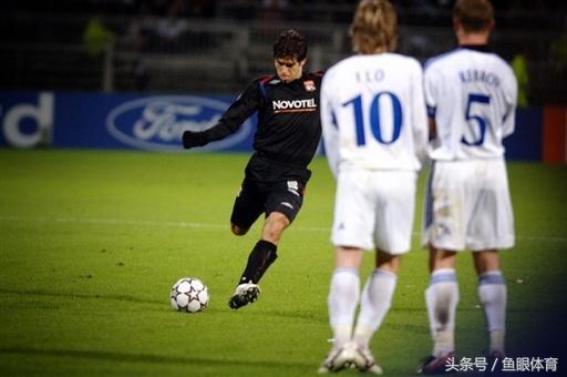 足坛史上10大任意球,震惊全世界的十大任意球破门