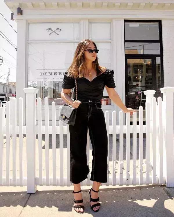 胖女孩的穿衣典范｜她又矮又胖，却因穿衣有18万关注？