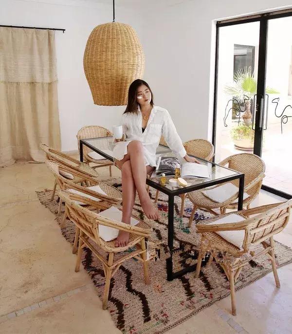 胖女孩的穿衣典范｜她又矮又胖，却因穿衣有18万关注？