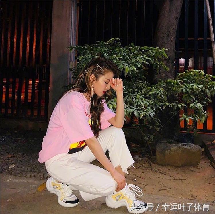 易烊千玺女神是朴彩英吗,易烊千玺偶像朴山多拉