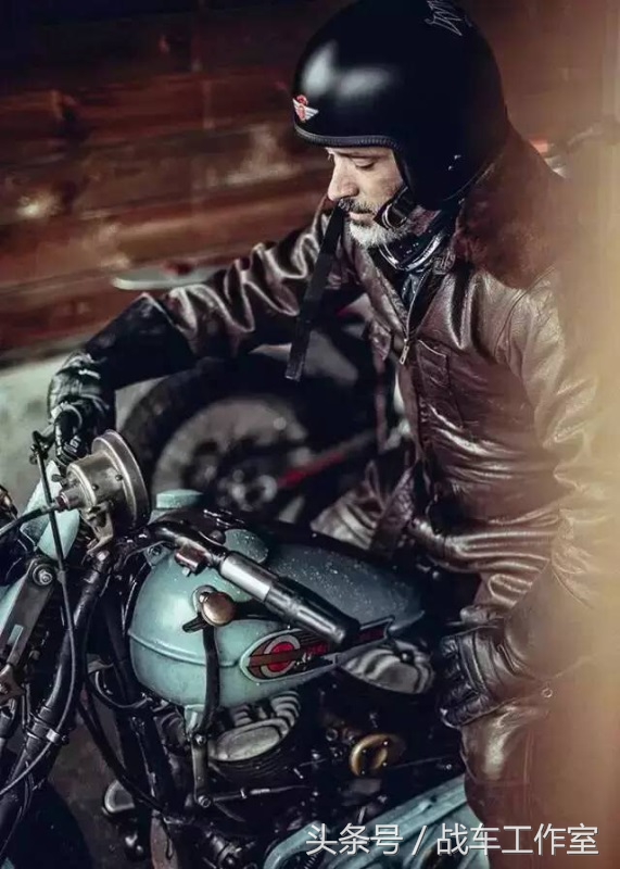 用复古解构哈雷宝马的土豪文化