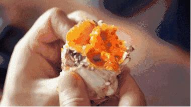 蟹黄的肥美鲜香,蟹黄味蟹香馥郁入口松脆