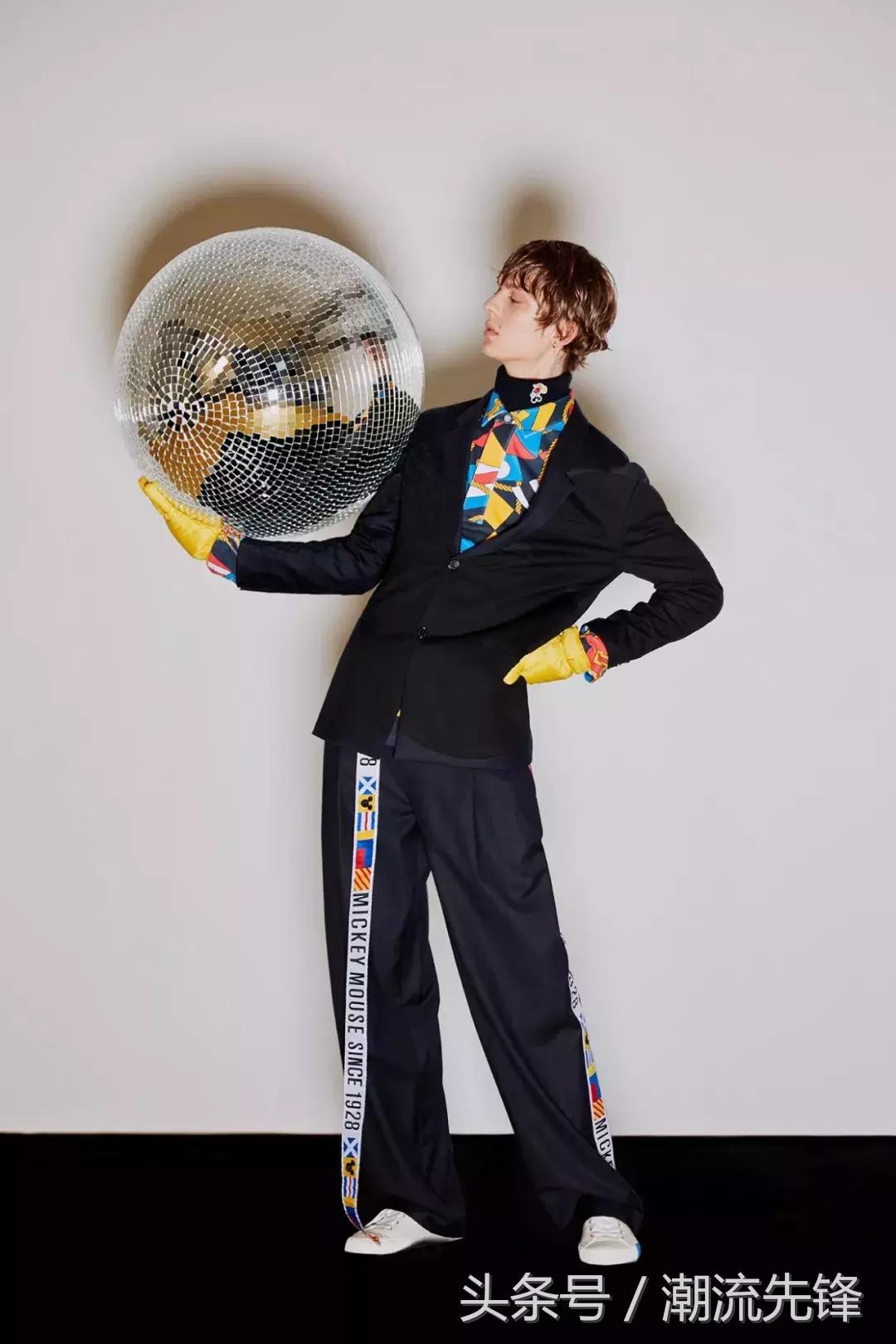 陈冠希给女儿设计鞋,陈冠希为女儿穿潮牌