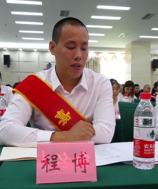 南充嘉陵网红前十名,南充十大著名的人