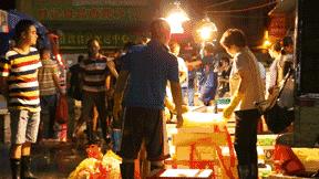 当你抱怨生活太难时,当你抱怨生活不易时