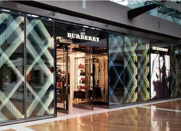 如何在新加坡装得“很有钱，懂时尚”？