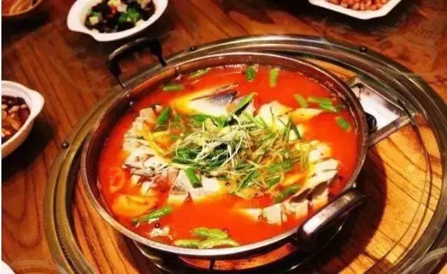 贵州苗家酸汤鱼的正宗做法,贵州正宗酸汤鱼做法