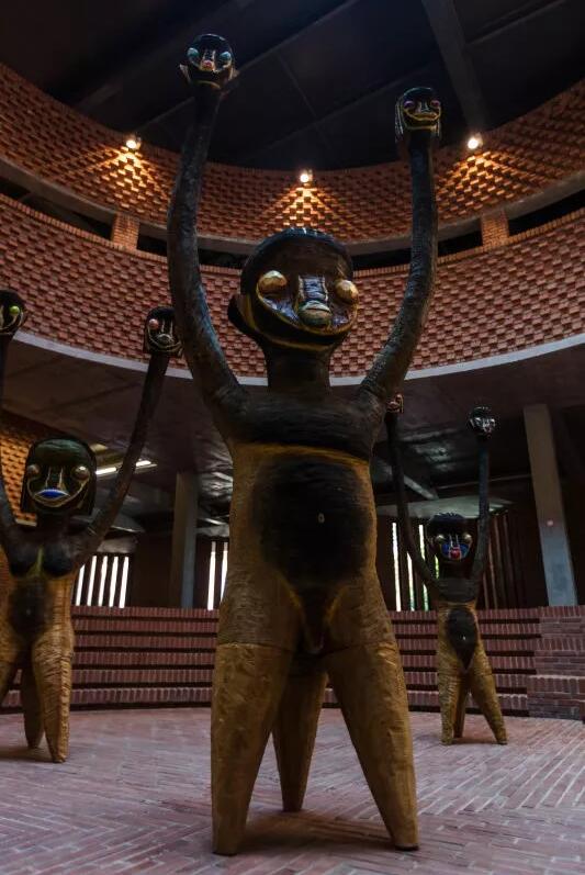 乔纳斯·斯坦普：从自然与神话到加藤泉