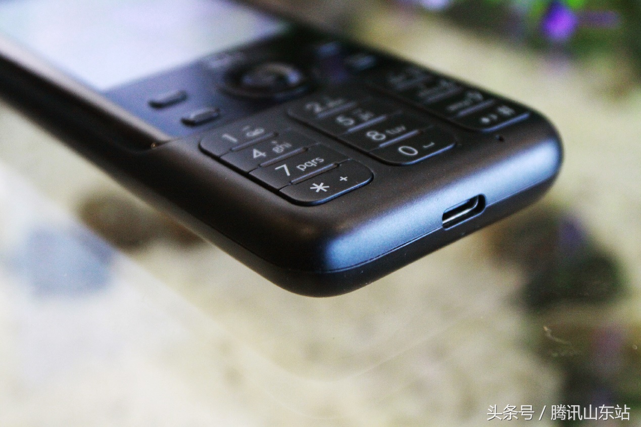 怀旧与时尚的碰撞,复古与科技的碰撞