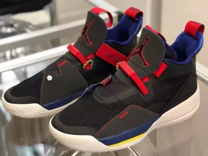 郭艾伦aj1鞋带绑法,郭艾伦上脚aj新款