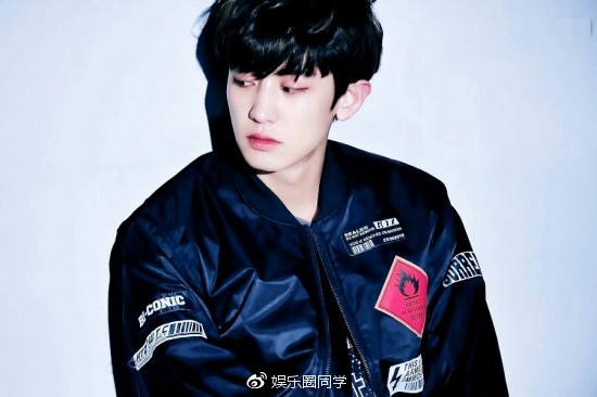 朴灿烈的周边竟然是个烟盒？EXO的粉丝不愧是魔鬼般的人才！