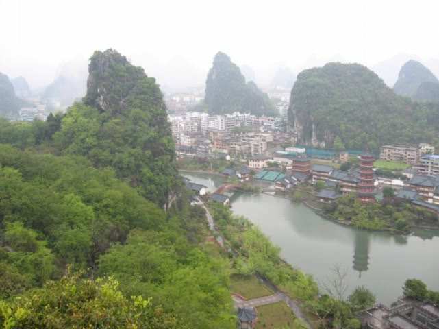 桂林市叠彩山攻略,桂林市叠彩山看风景