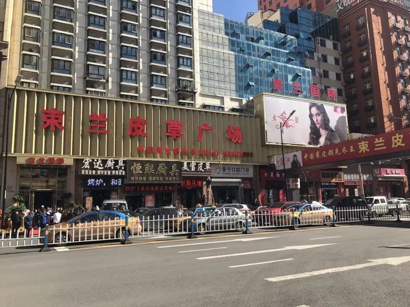 换季了衣服要怎么买最划算,换季了买衣服