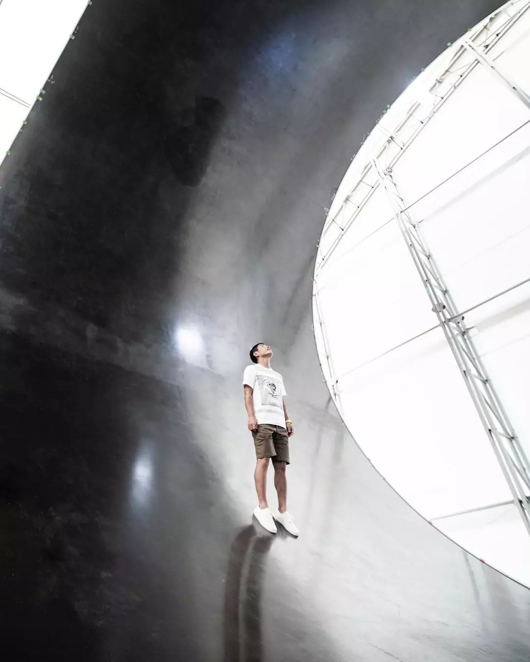 “有钱人的快乐你们想象不到！”这位日本亿万富豪，将……