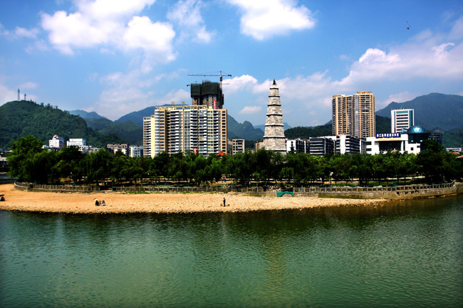 贵州到黔东南旅游攻略,贵州黔南都匀旅游攻略