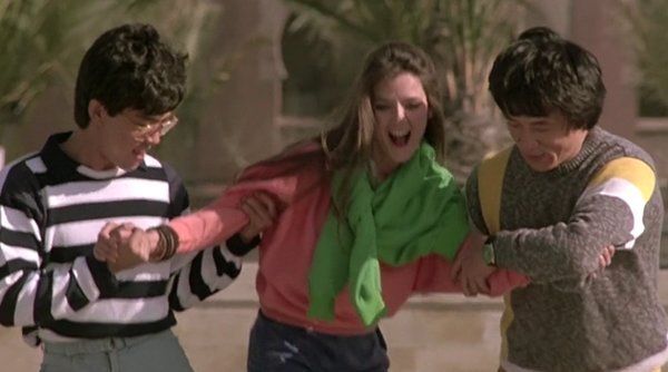 成龙喜剧动作片刺激幽默观众欢乐,成龙表演过的危险特技电影