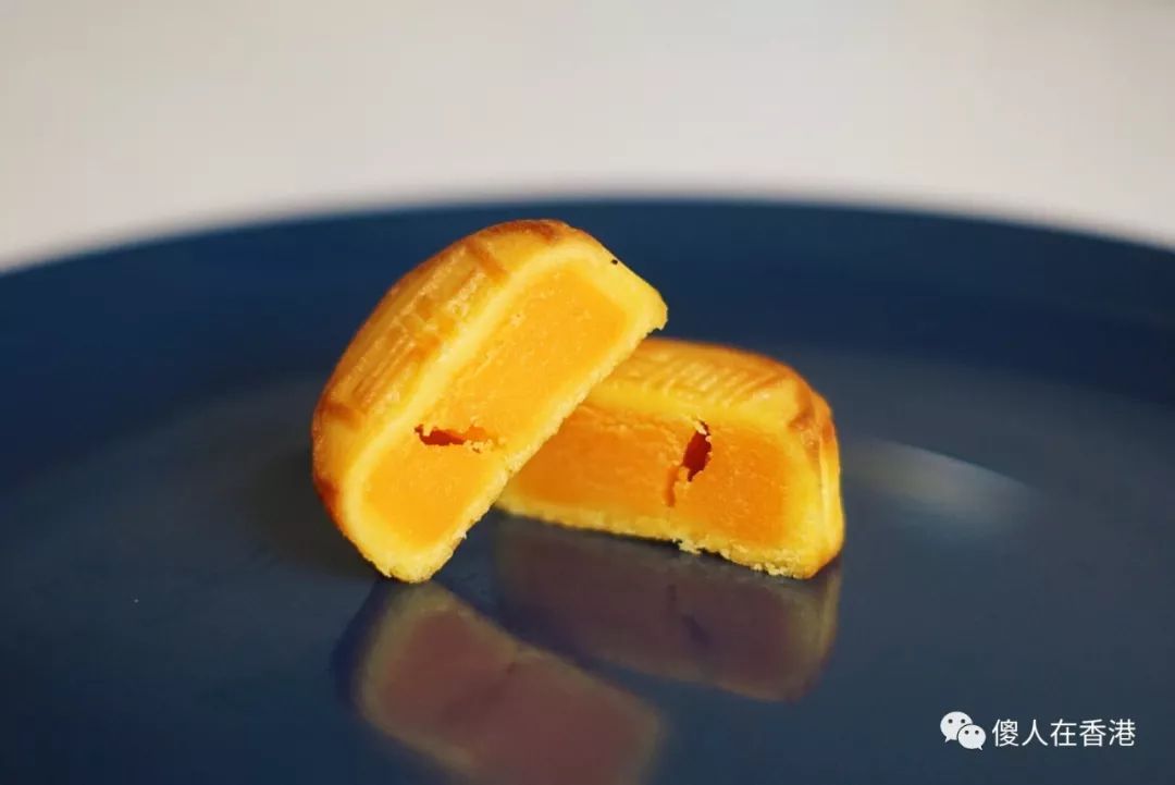 奶黄流心月饼到底好吃不,正宗奶黄流心酥月饼